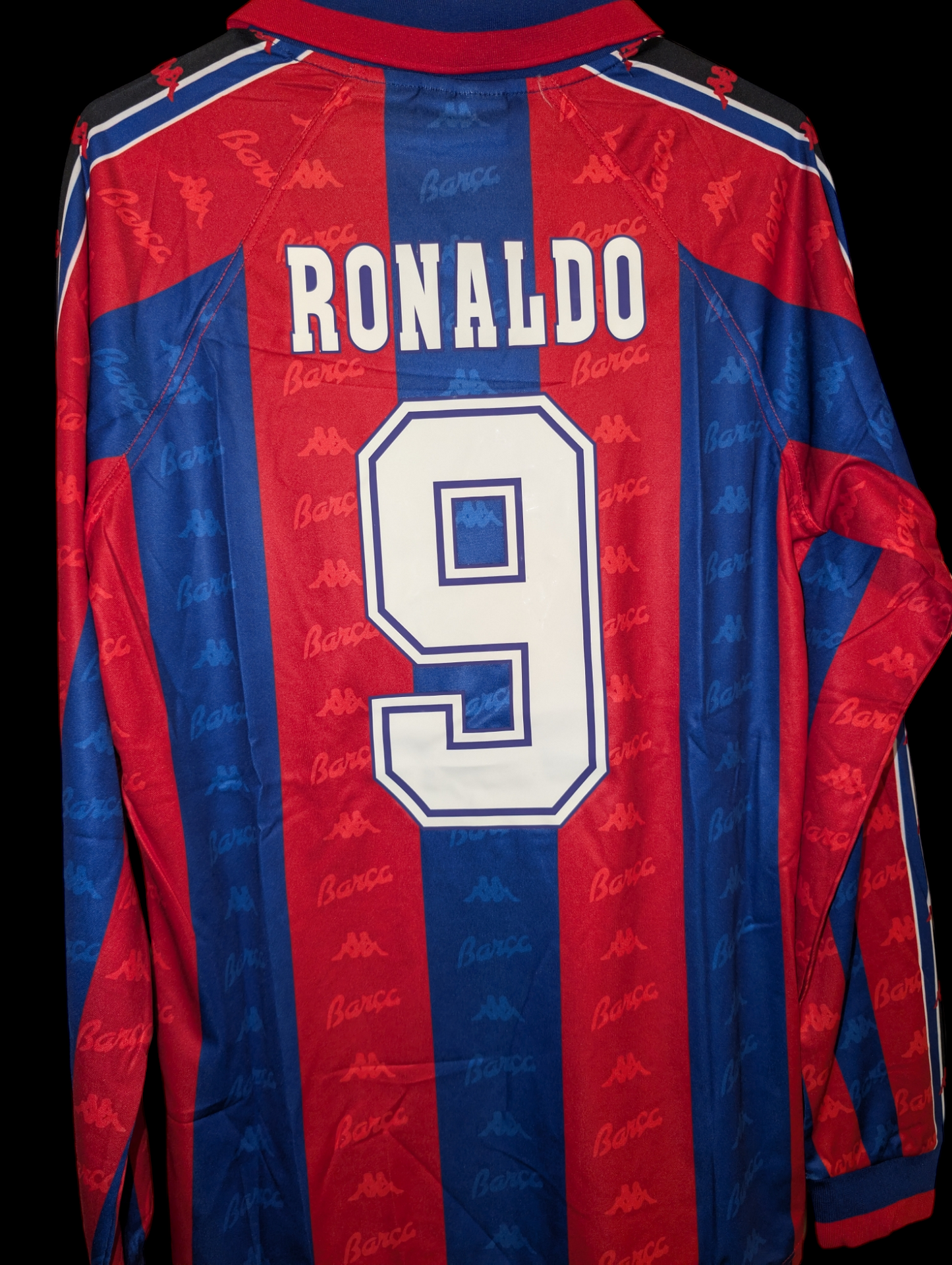 Barcelona 96/97 Home  #9 Ronaldo