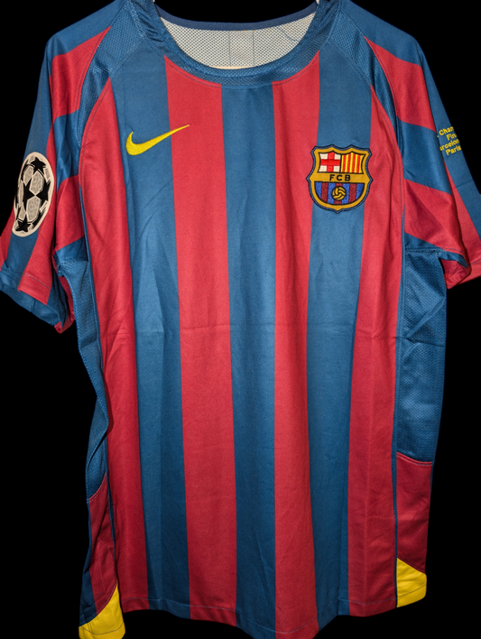 FC Barcelona 2004/2005 Ronaldinho 10 Home Jersey